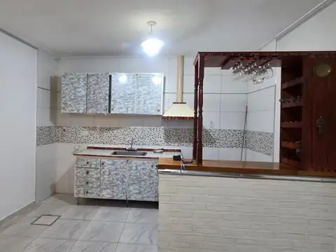 Departamento en Alquiler en Quilmes Oeste, $ 700.000