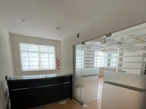 Oficina en Alquiler en San Nicolás, $ 500.000