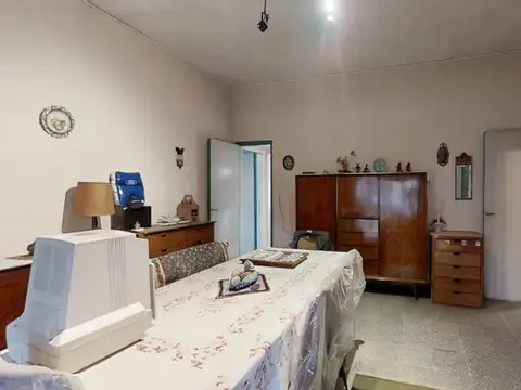 Casa 4 ambientes con 1 baño