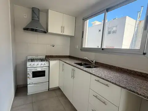 Departamento en Alquiler con 1 cocheras