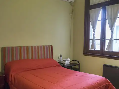 Depto. de 3 y 1/2 ambientes.
