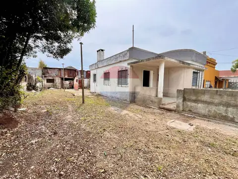 TERRENO CON MEJORAS EN VENTA EN J. DEL HIPODROMO