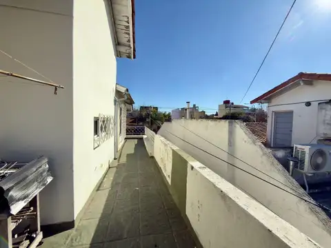 Depto Tipo Casa 4 ambientes con 1 baño