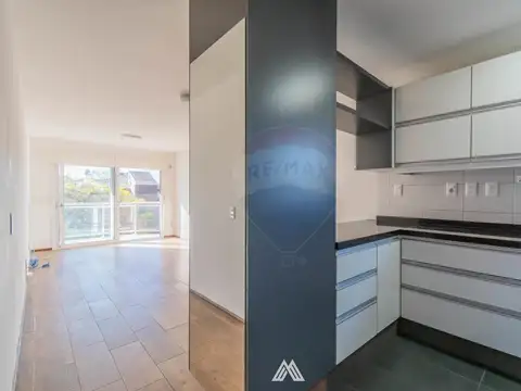 ALQUILER APTO 2 DOR 2 BAÑOS GARAJE PARRILLERO