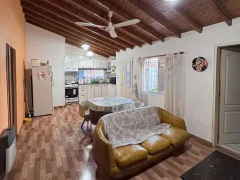 CASA 3 AMBIENTES EN PARQUE SAN MARTIN