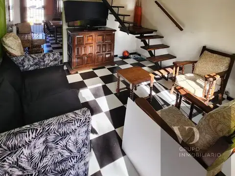 Depto Tipo Casa en Venta de 4 ambientes
