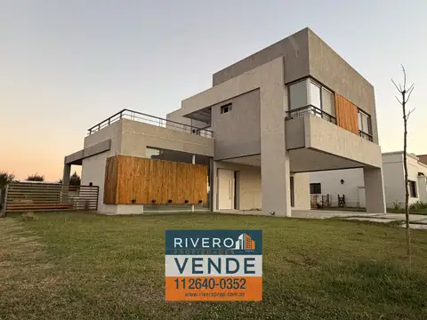 Venta Casa-3 habitaciones en Suite-Piscina-Horizontes al Sur