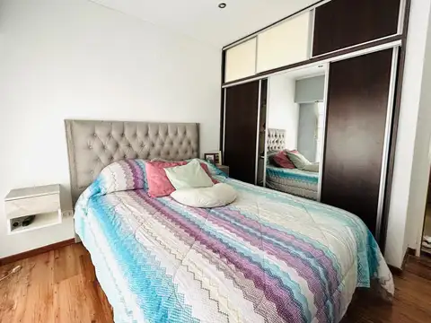 Depto Tipo Casa en Venta con 1 cocheras