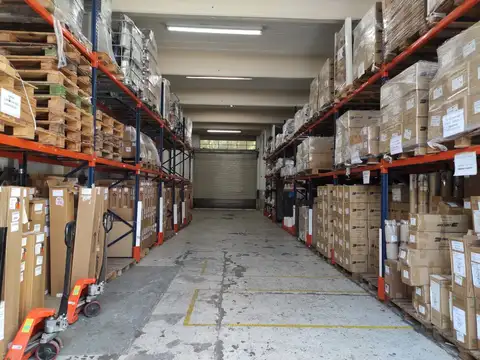 Galpon en Venta 32,42  mts Fondo