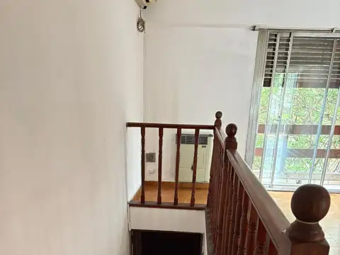 Depto Tipo Casa en Alquiler de 3 ambientes