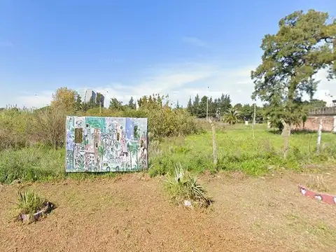 Terreno en Venta 30  mts Fondo