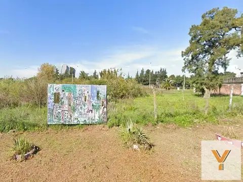 Terreno en Venta 30  mts Fondo