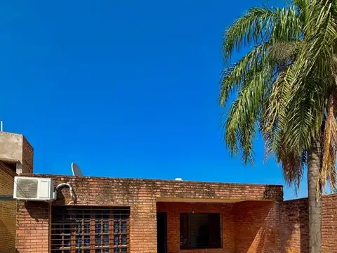 CASA EN VENTA ZONA CLUB REGATAS