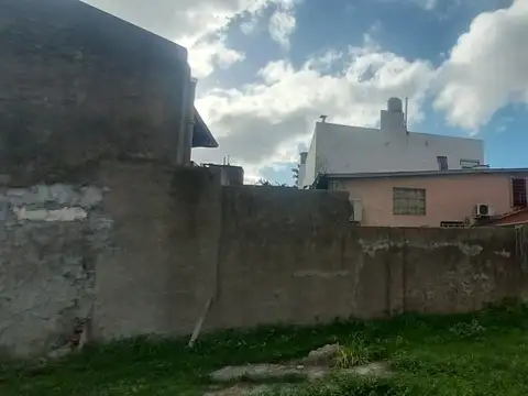 Terreno en Venta 8  mts Frente