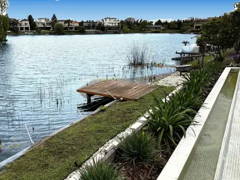 ALQUILER CASA ALISOS NORDELTA: 3 DORMITORIOS -ESCRITORIO - PISCINA- MUELLE AL AGUA