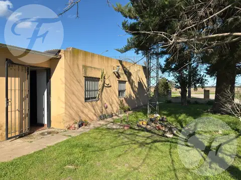 Casa 4 ambientes con 1 baño