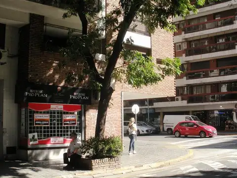 Local en Venta en Barrio Norte, USD 250.000