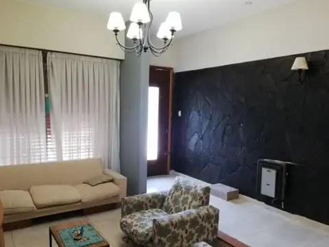Depto Tipo Casa en Venta de 4 dormitorios