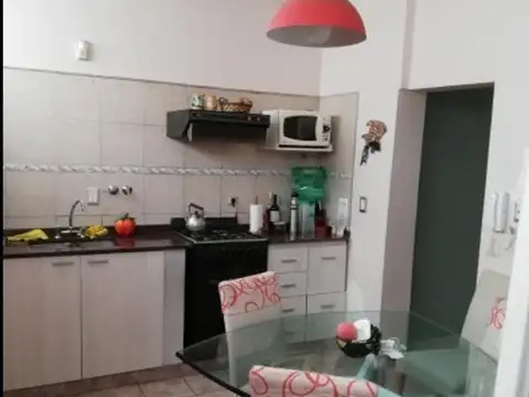 Depto Tipo Casa 5 ambientes con 2 baños