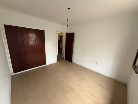 casa 4 amb en venta Llavallol con parque y cochera