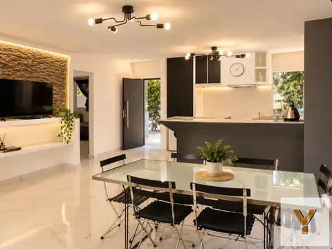Casa 6 ambientes con 2 baños