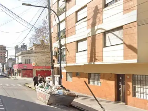 DEPARTAMENTO 3 AMB-PB C/PATIO-APTO PROF-LANUS ESTE