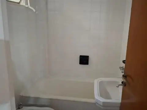 Departamento en Alquiler en Belgrano R, $ 670.000