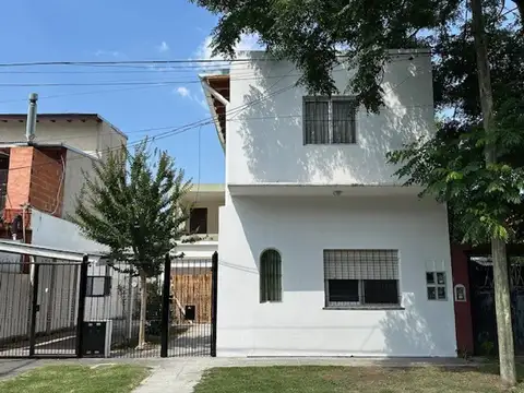 Departamento en alquiler de 3 ambientes en Don Torcuato