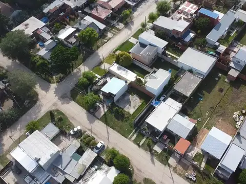 Venta Lote Aeroparque 151 m2  todos los servicios