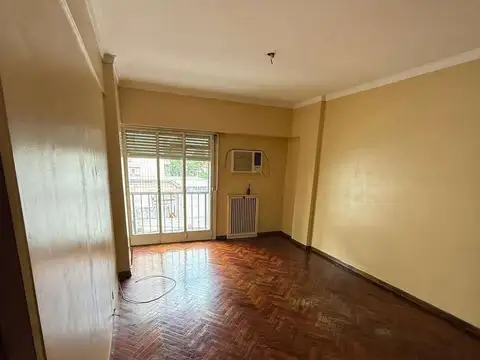 Departamento en venta, en Lomas de Zamora de 4 ambientes.