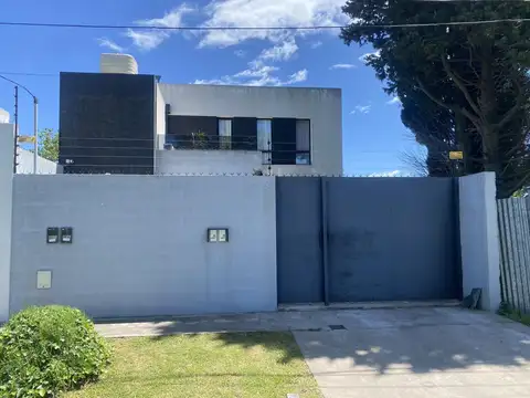 Casa en Venta en Villa Elisa, USD 125.000