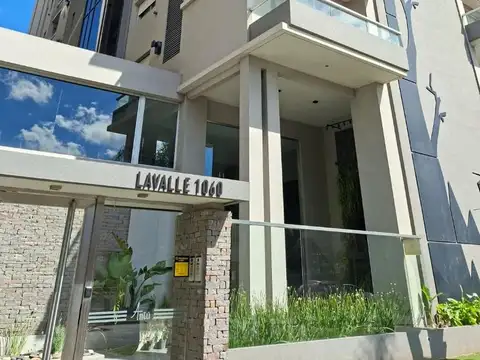 HERMOSO DPTO. 2 AMB. ZONA ITUZAINGÓ CENTRO