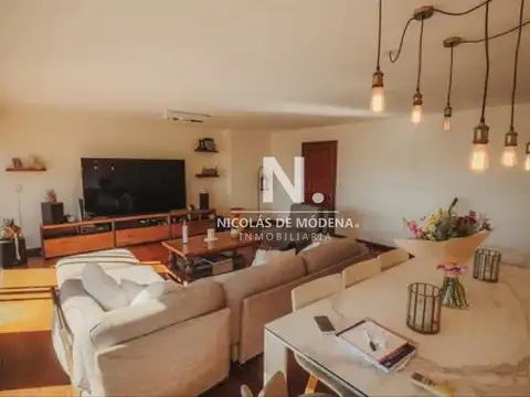 Departamento en Venta de 4 dormitorios