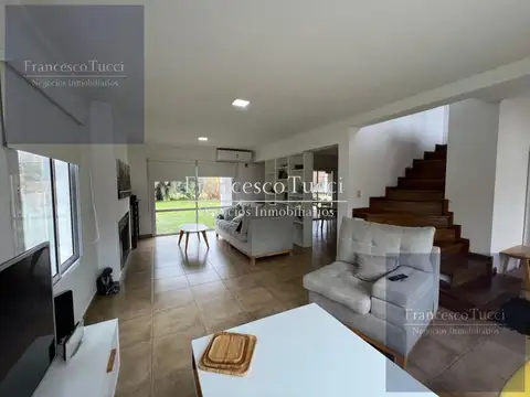 Casa en Venta en Moreno, USD 380.000