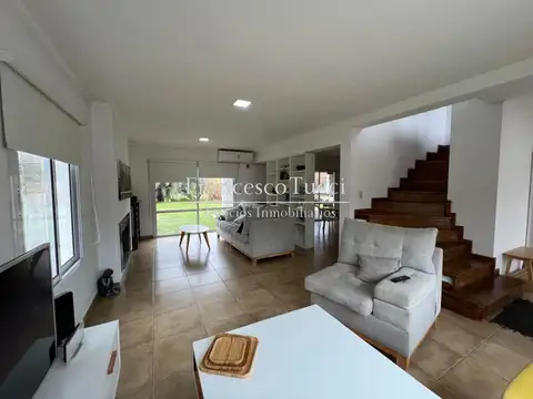 Casa en Venta en Moreno, USD 380.000