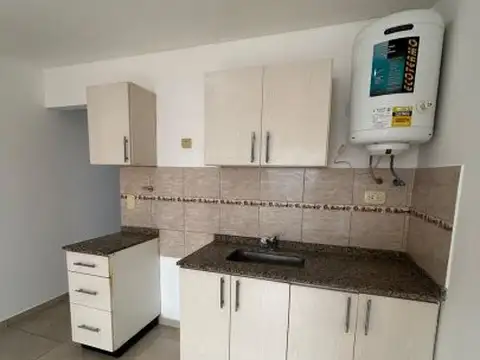 Depto Tipo Casa en Alquiler en San Miguel, $ 650.000
