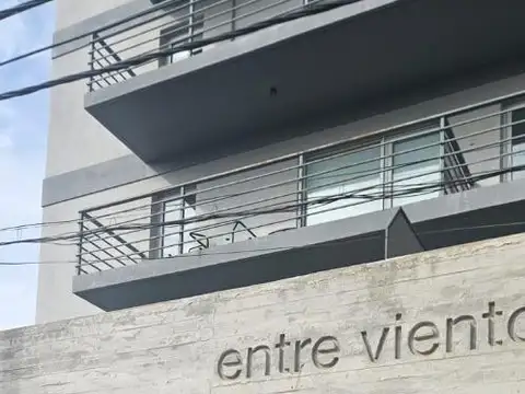 EDIFICIO ENTRE VIENTOS