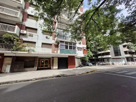 Curapaligüe 300, Piso 6