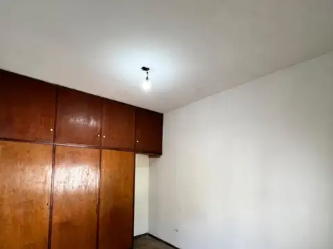 Casa en Alquiler con 1 cochera