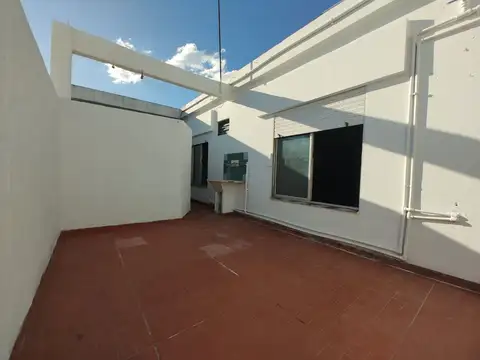 Departamento en Alquiler en Moron, $ 680.000