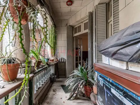 Departamento 4 ambientes con 2 baños