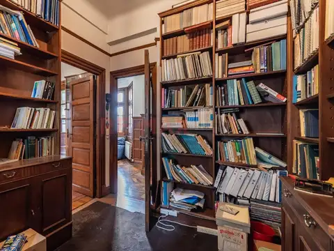 VENTA DEPARTAMENTO 5 AMBIENTES AV. ENTRE RÍOS 900