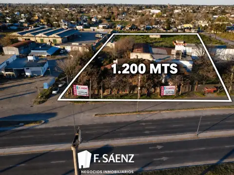 Fracción comercial en venta en Av Monteverde Burzaco
