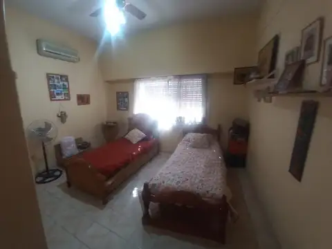 "HERMOSO CHALET BIEN UBICADO CERCA DE LA ESTACION DE PADUA"