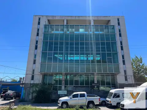 Edificio Comercial en venta - 4 Plantas - 9 Baños - 900Mts2 - La Plata
