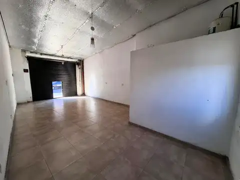 Local en Alquiler en Tapiales, $ 480.000