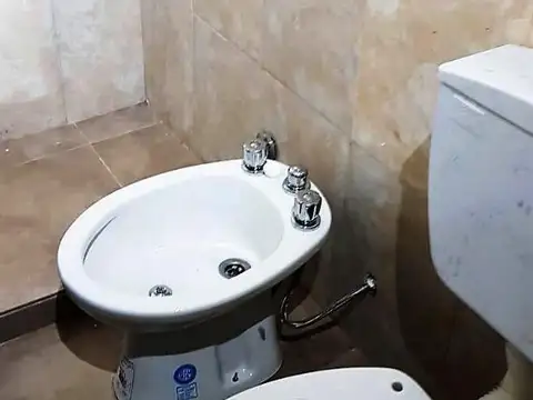 Local en Alquiler en Tapiales, $ 490.000