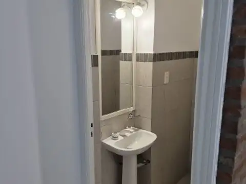 Casa 3 ambientes con 1 baño