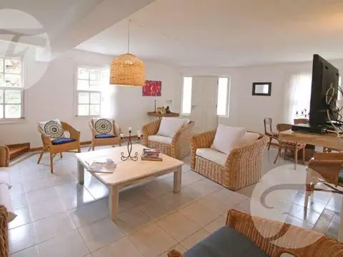 Casa en Venta en La Barra, USD 480.000
