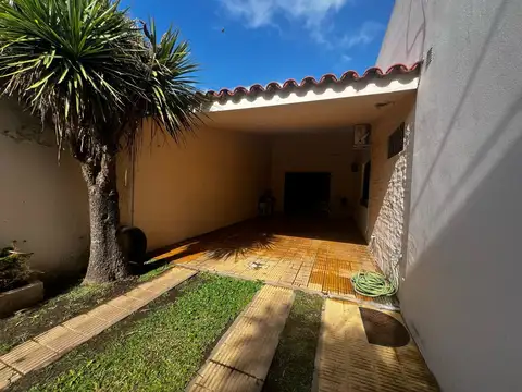 Casa en Venta en General Las Heras, USD 190.000